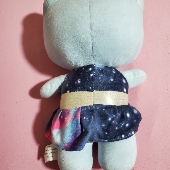 A space hello kitty - Picture 2 of 2